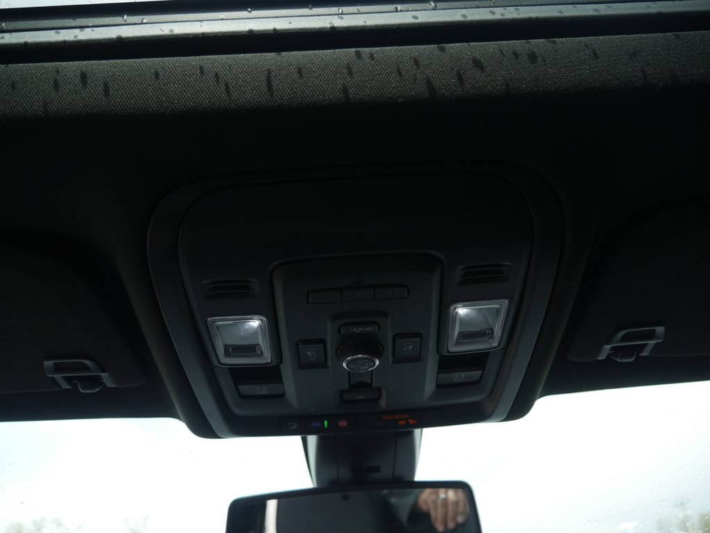 Used 2022 GMC Yukon Denali AWD/4WD image 35