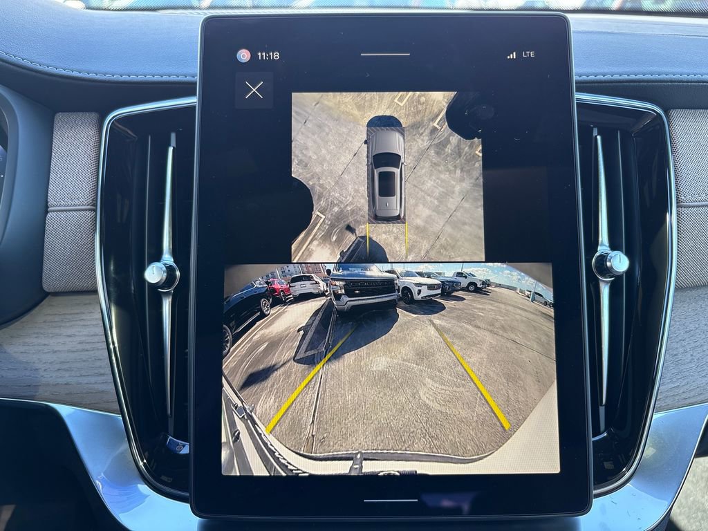 New 2026 Volvo XC90 B6 Plus w/ Protection Package Premier image 9