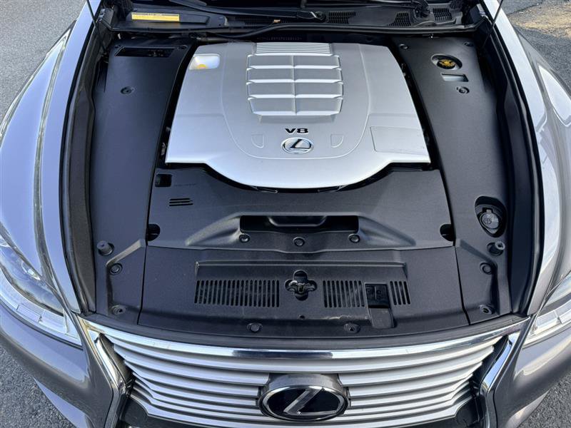 Used 2015 Lexus LS 460 AWD w/ Comfort Package image 41