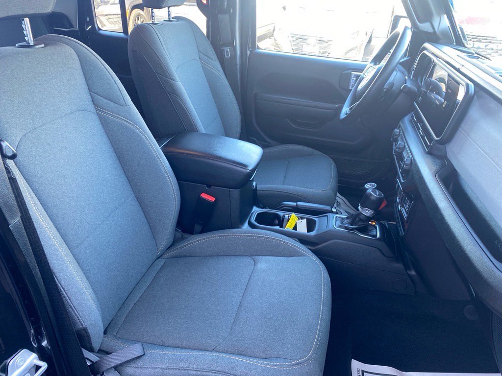 Used 2024 Jeep Gladiator Sport image 24