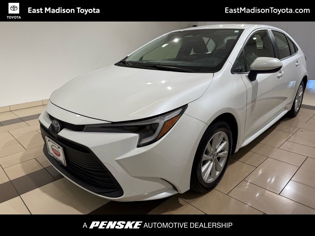 Certified 2025 Toyota Corolla LE w/ LE Premium Package image 1