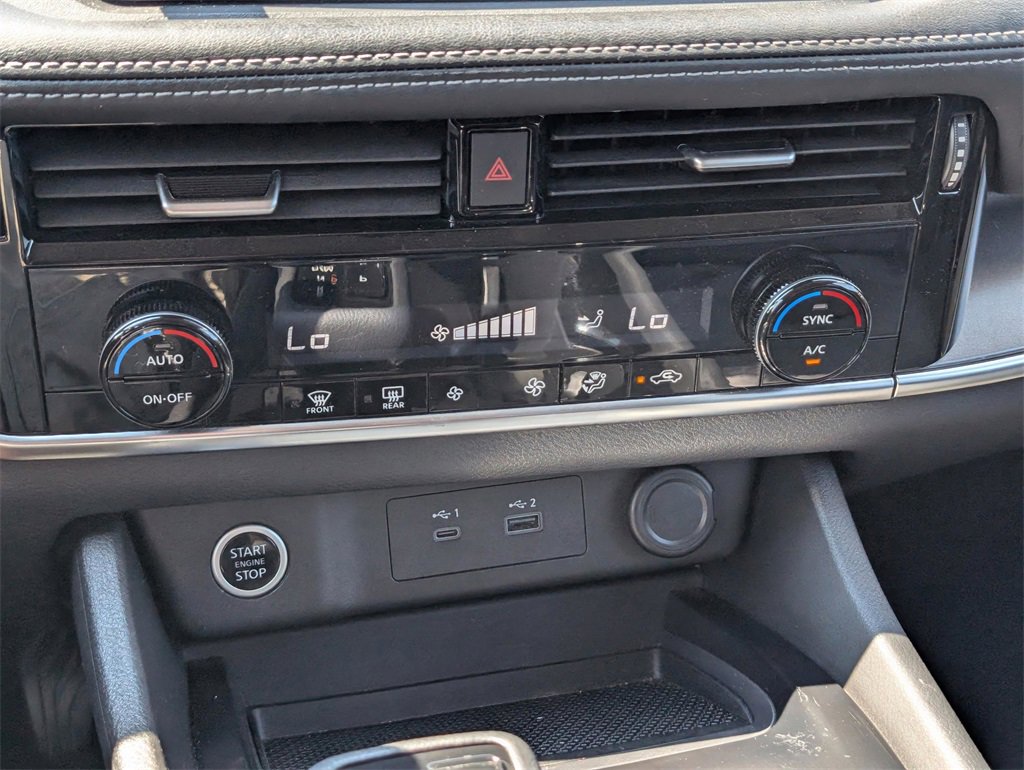 Used 2022 Nissan Rogue SV image 25