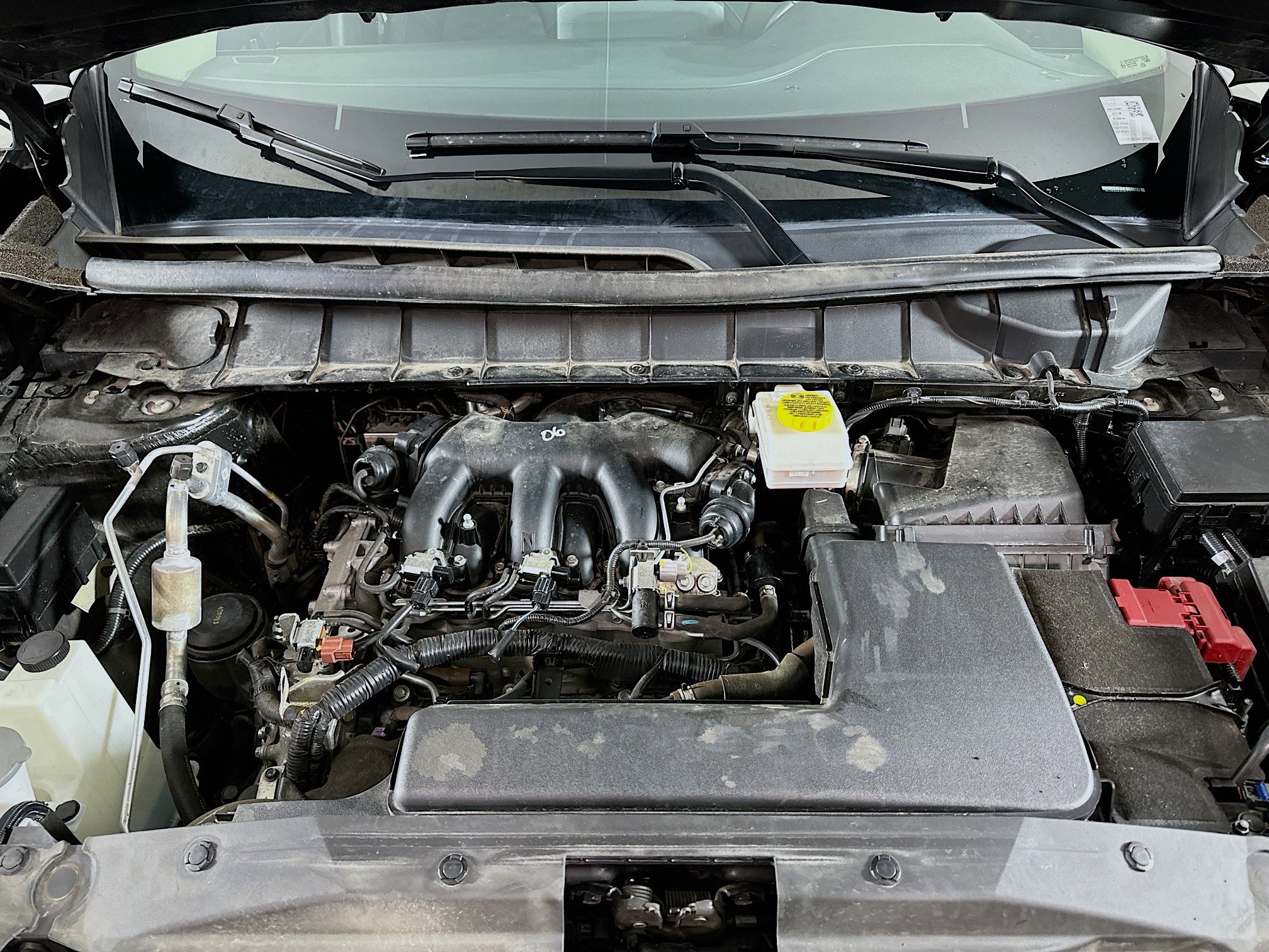 Used 2024 Nissan Pathfinder SV image 34