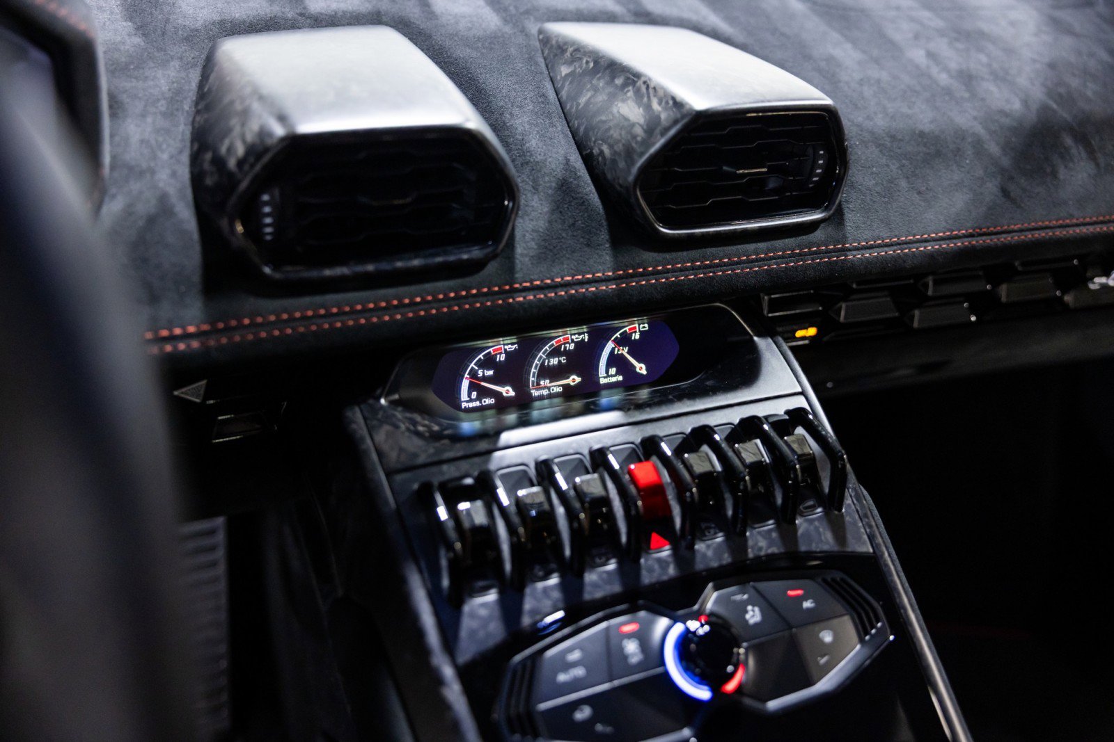 Used 2018 Lamborghini Huracan Performante image 39