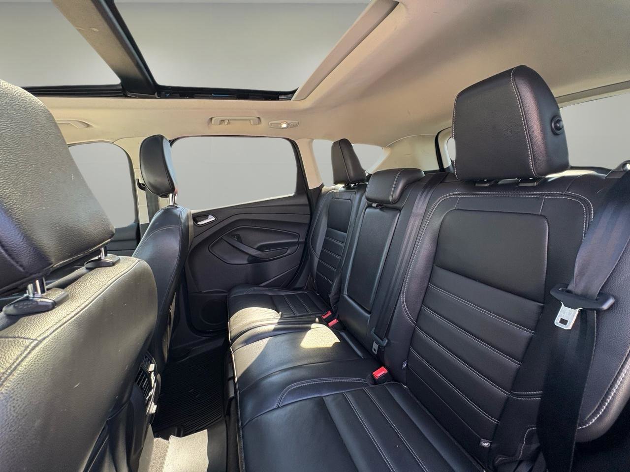 Used 2018 Ford Escape SEL w/ Ford Safe & Smart Package image 38