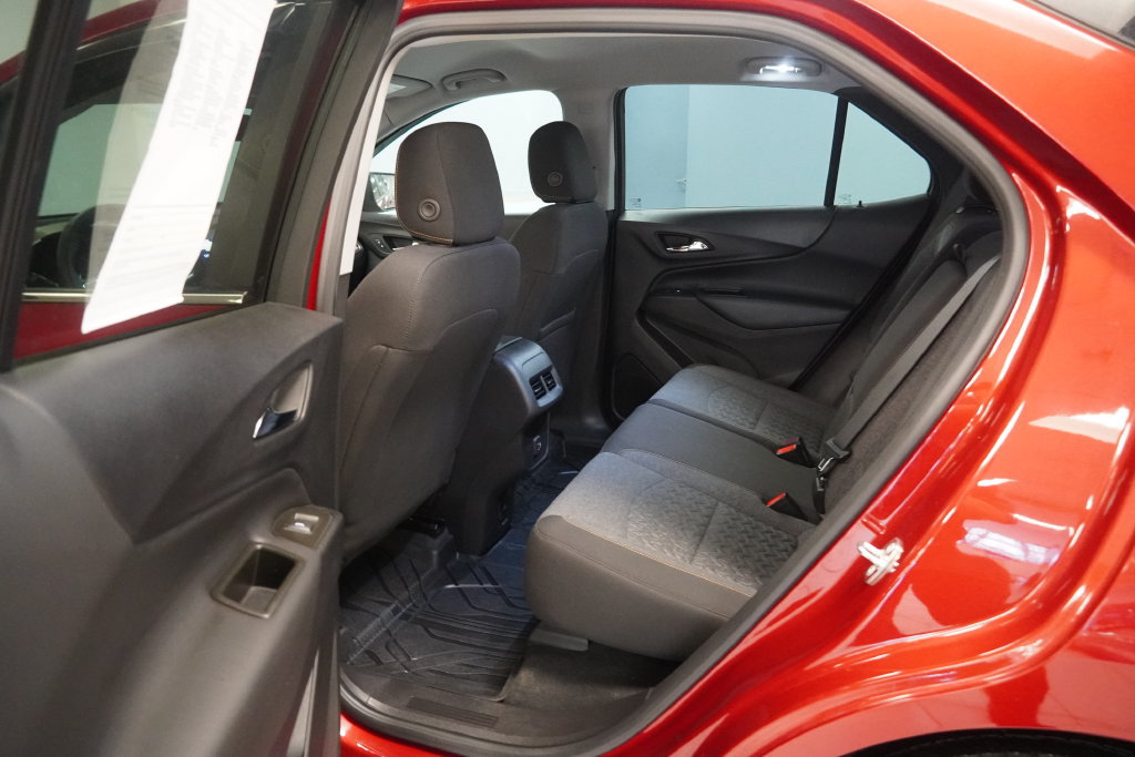 Used 2023 Chevrolet Equinox LT AWD/4WD image 18