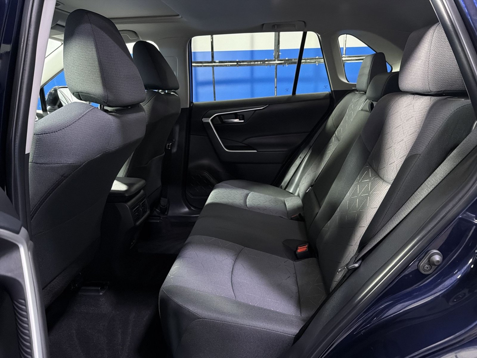 Used 2025 Toyota RAV4 XLE w/ Convenience Package AWD/4WD image 28
