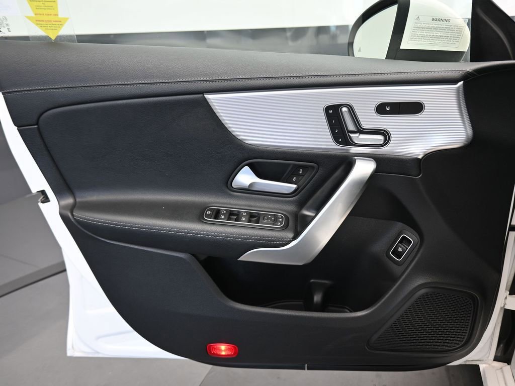 Used 2020 Mercedes-Benz CLA 250 4MATIC image 9