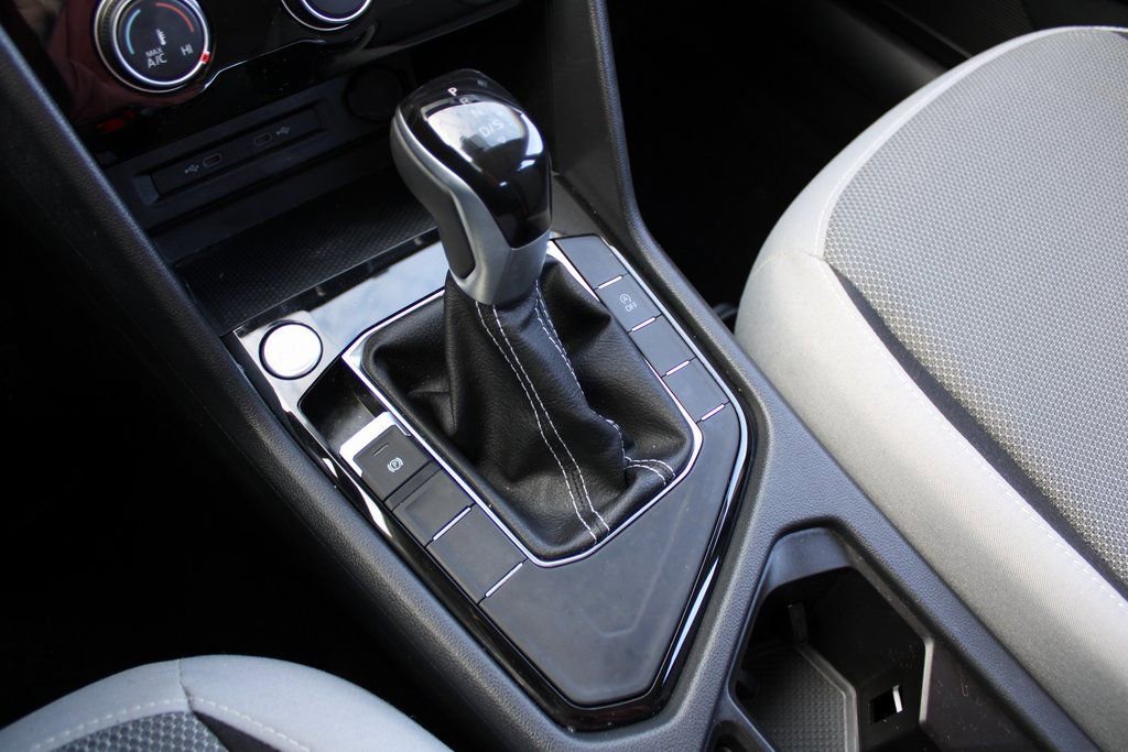 Certified 2024 Volkswagen Taos S image 18