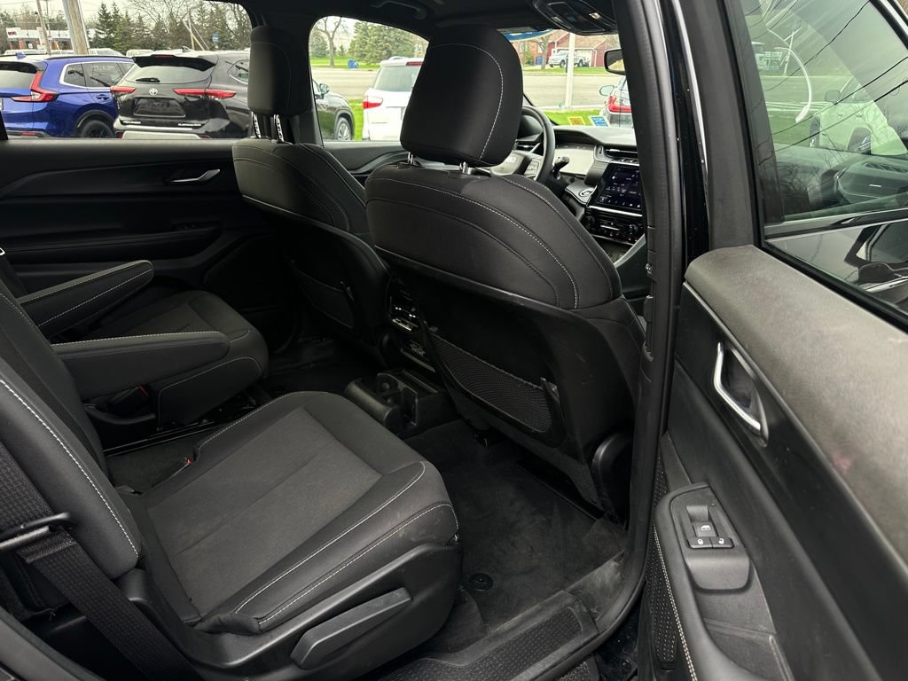 Used 2024 Jeep Grand Cherokee L Laredo AWD/4WD image 35