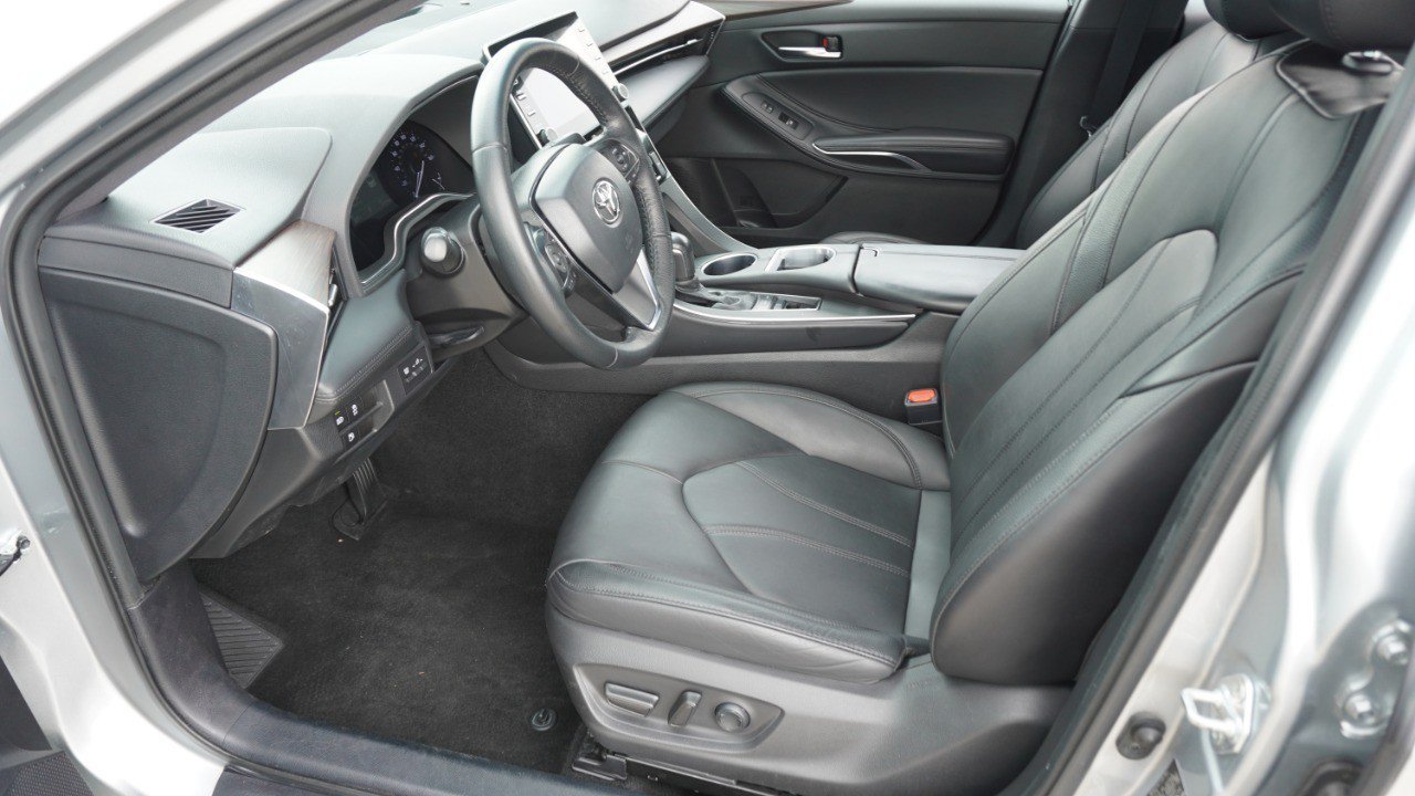 Used 2022 Toyota Avalon XLE FWD image 13