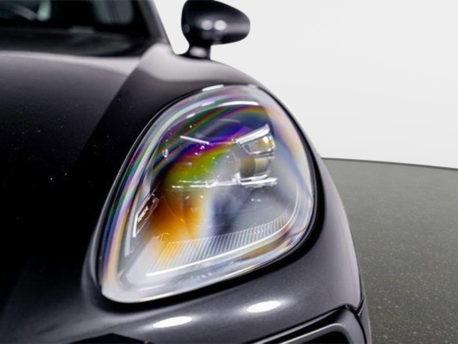 Used 2022 Porsche Macan S w/ Premium Package Plus image 25