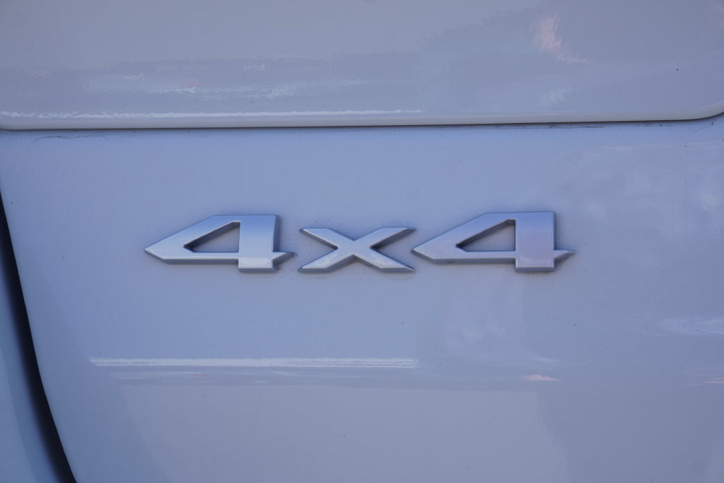 Used 2026 Jeep Grand Cherokee Limited AWD/4WD image 13
