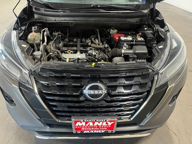 Used 2024 Nissan Kicks SR FWD image 9