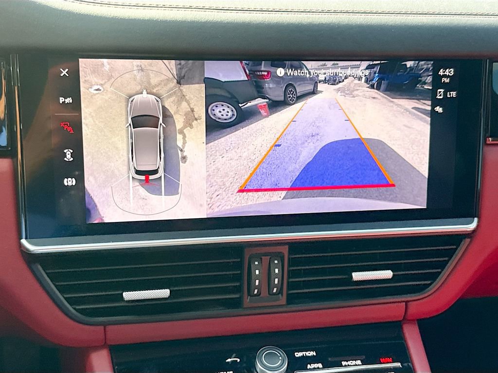 Used 2022 Porsche Cayenne image 15