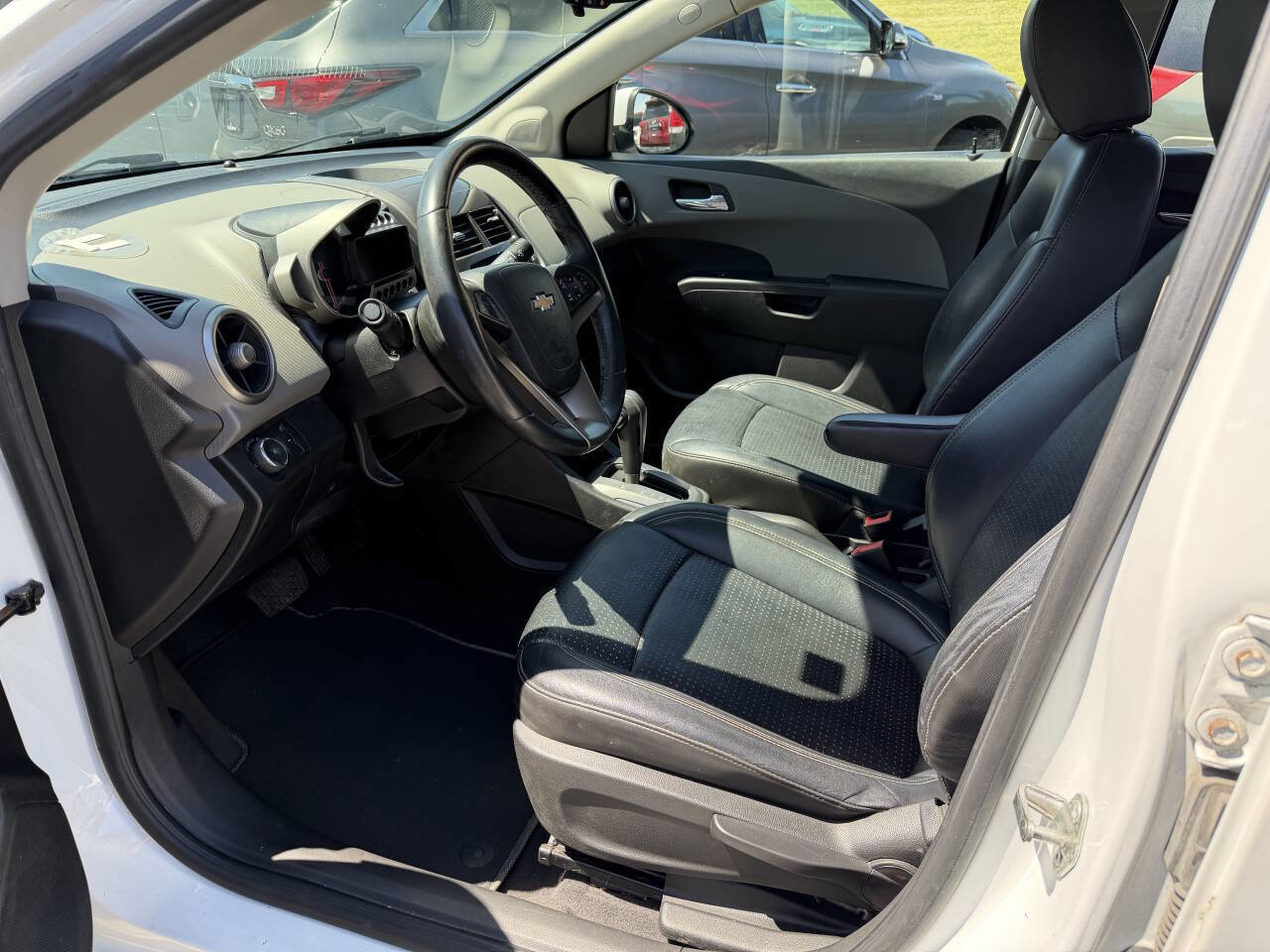 Used 2016 Chevrolet Sonic LTZ FWD image 5