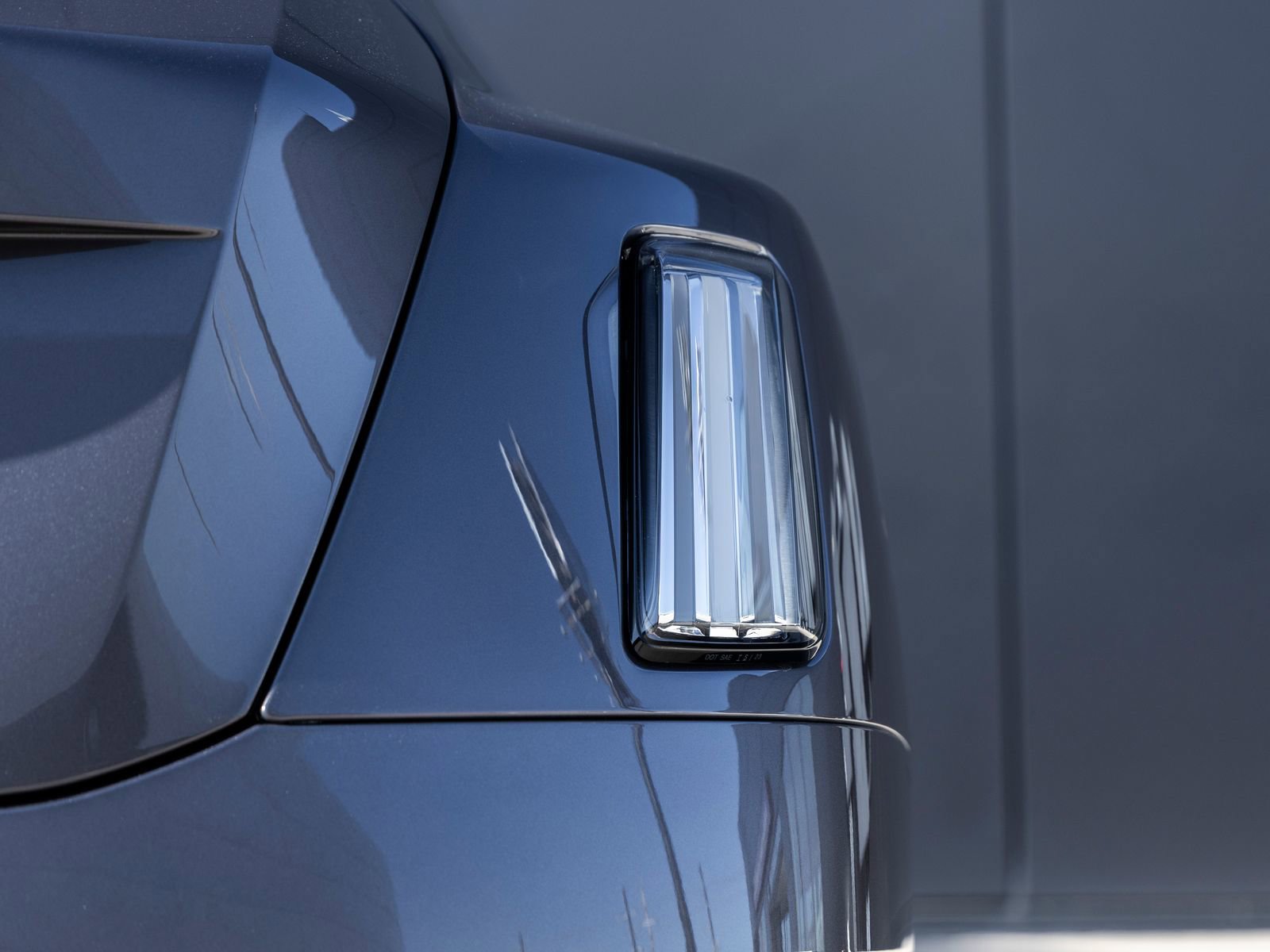 Certified 2025 Rolls-Royce Spectre image 14