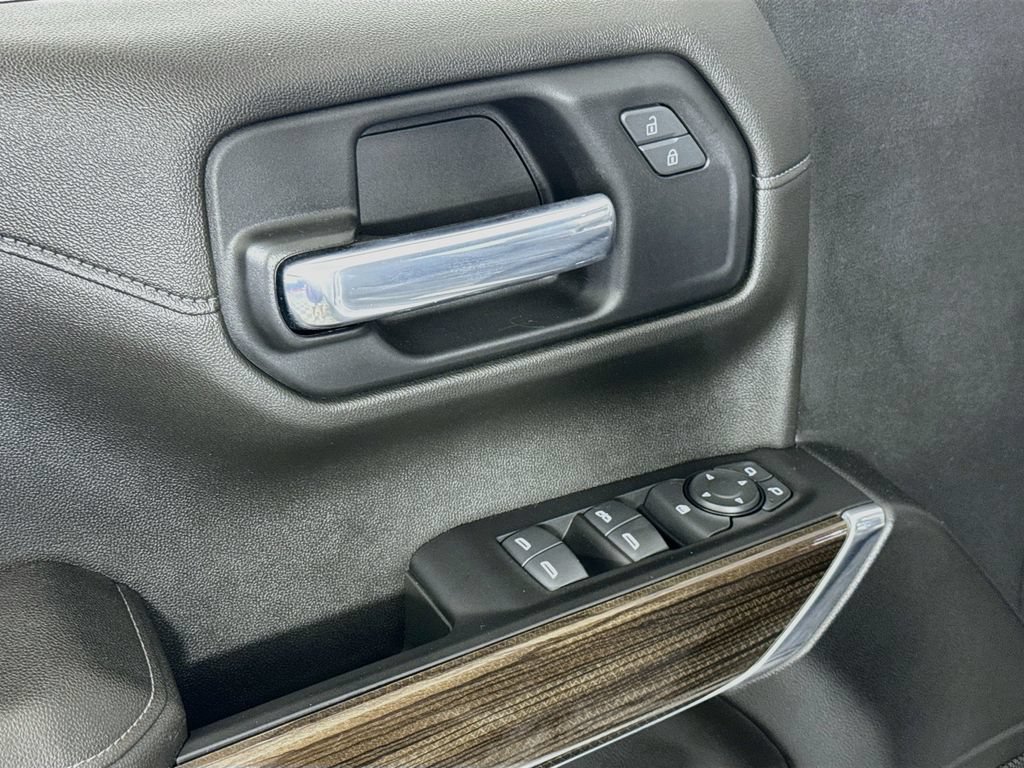Used 2022 Chevrolet Silverado 1500 RST w/ Safety Package AWD/4WD image 17