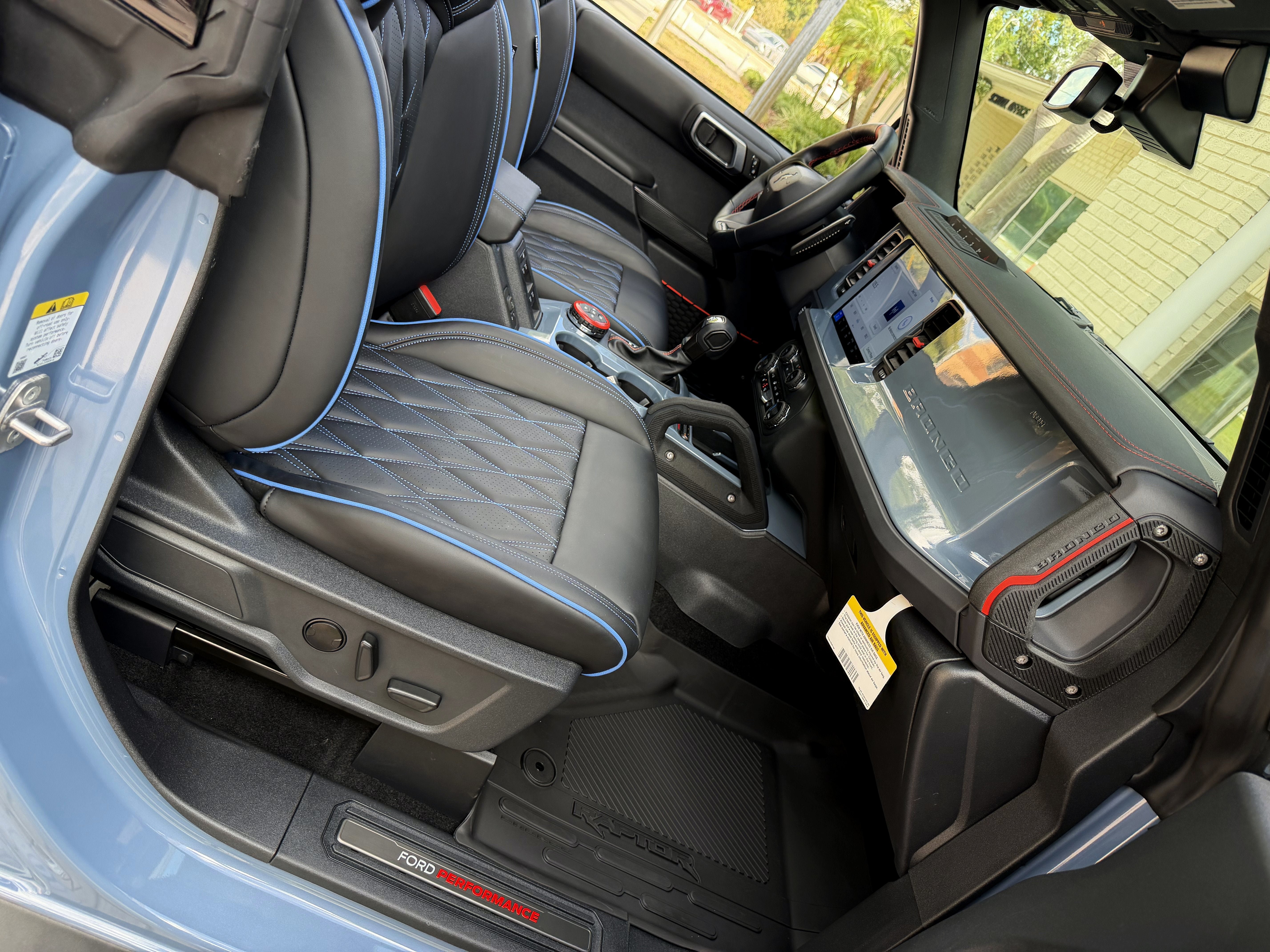 Used 2025 Ford Bronco Raptor AWD/4WD image 19