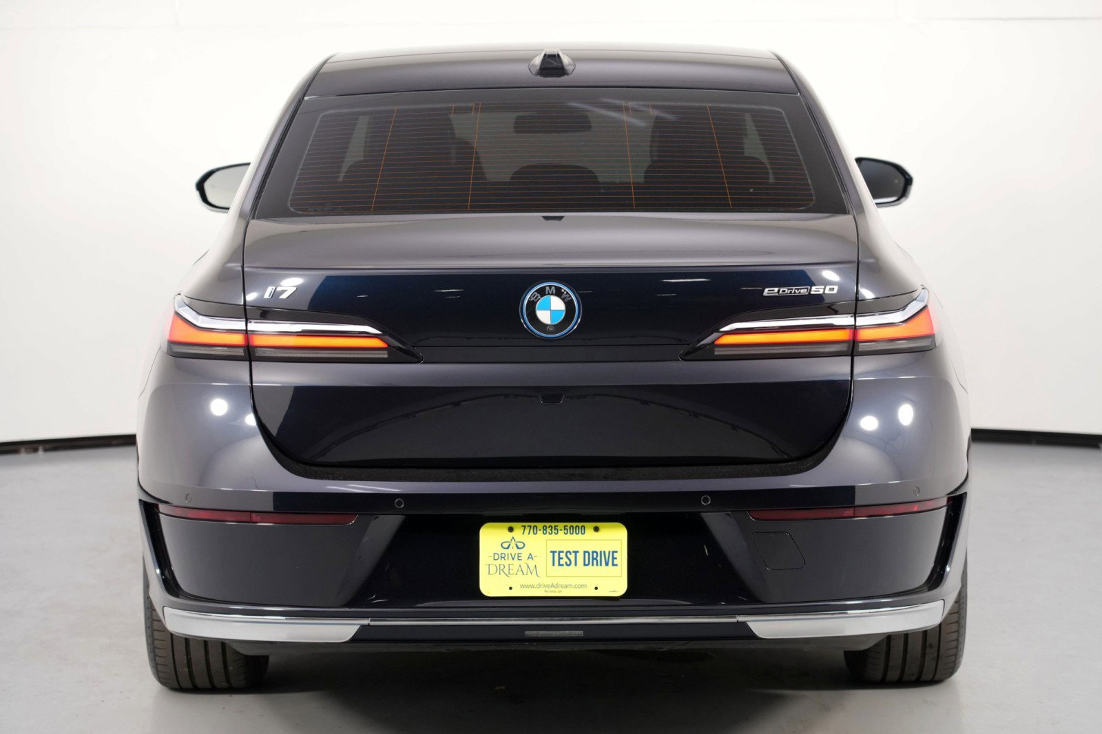 Used 2024 BMW i7 eDrive50 w/ Premium Package image 61