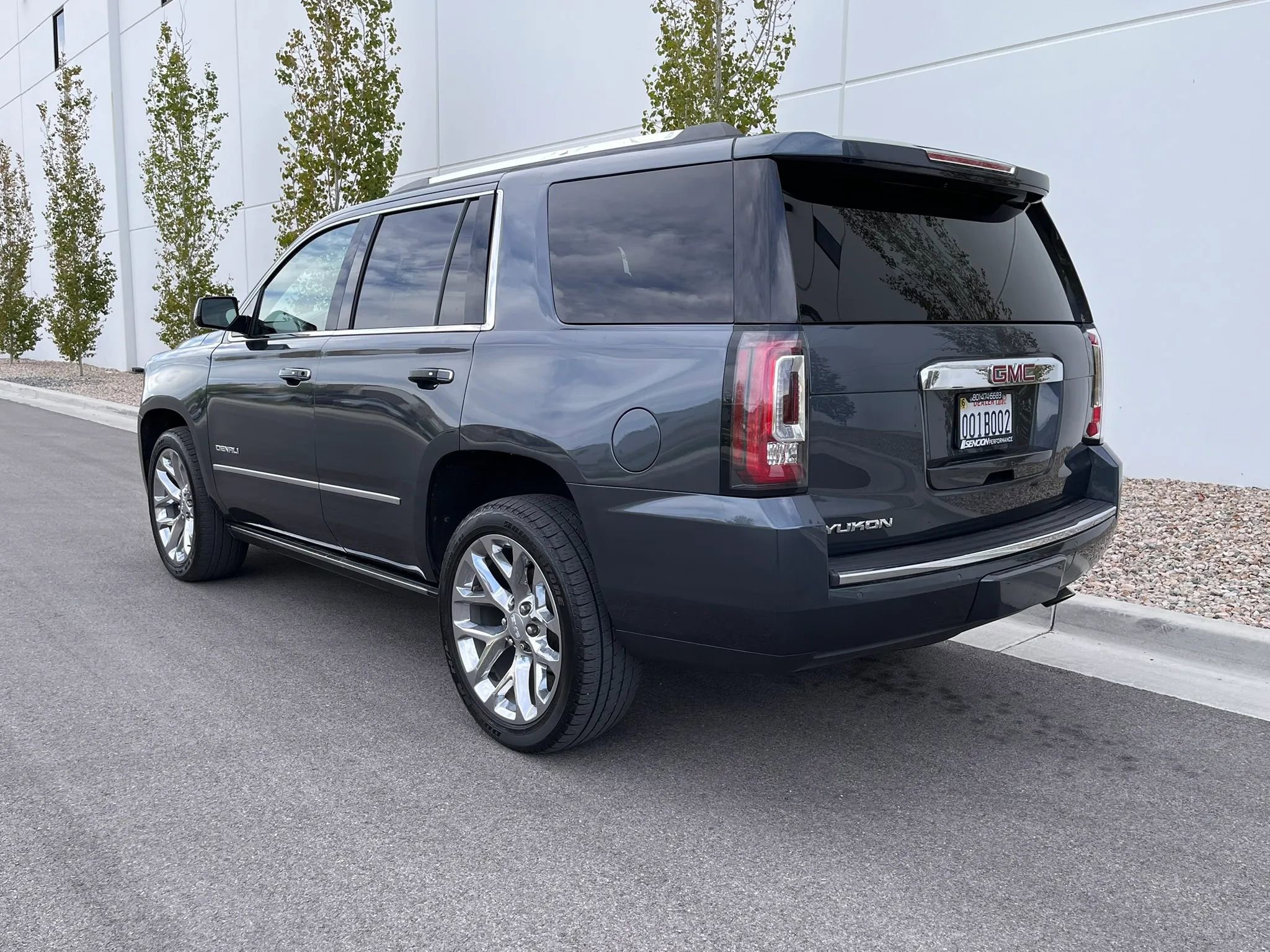 Used 2020 GMC Yukon Denali w/ Denali Ultimate Package AWD/4WD image 8