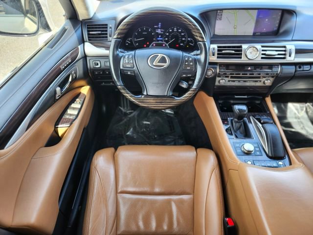 Used 2016 Lexus LS 460 L w/ Ultra Luxury Package image 13
