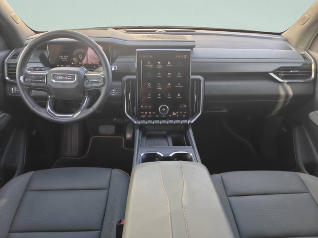 Used 2024 GMC Acadia AT4 w/ Luxury Package image 9