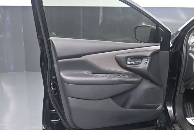Used 2023 Nissan Murano SL w/ SL Moonroof Package FWD image 14