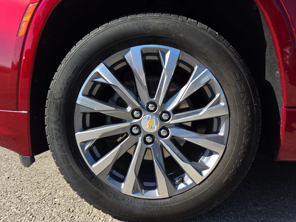 Used 2023 Chevrolet Traverse Premier AWD/4WD image 35
