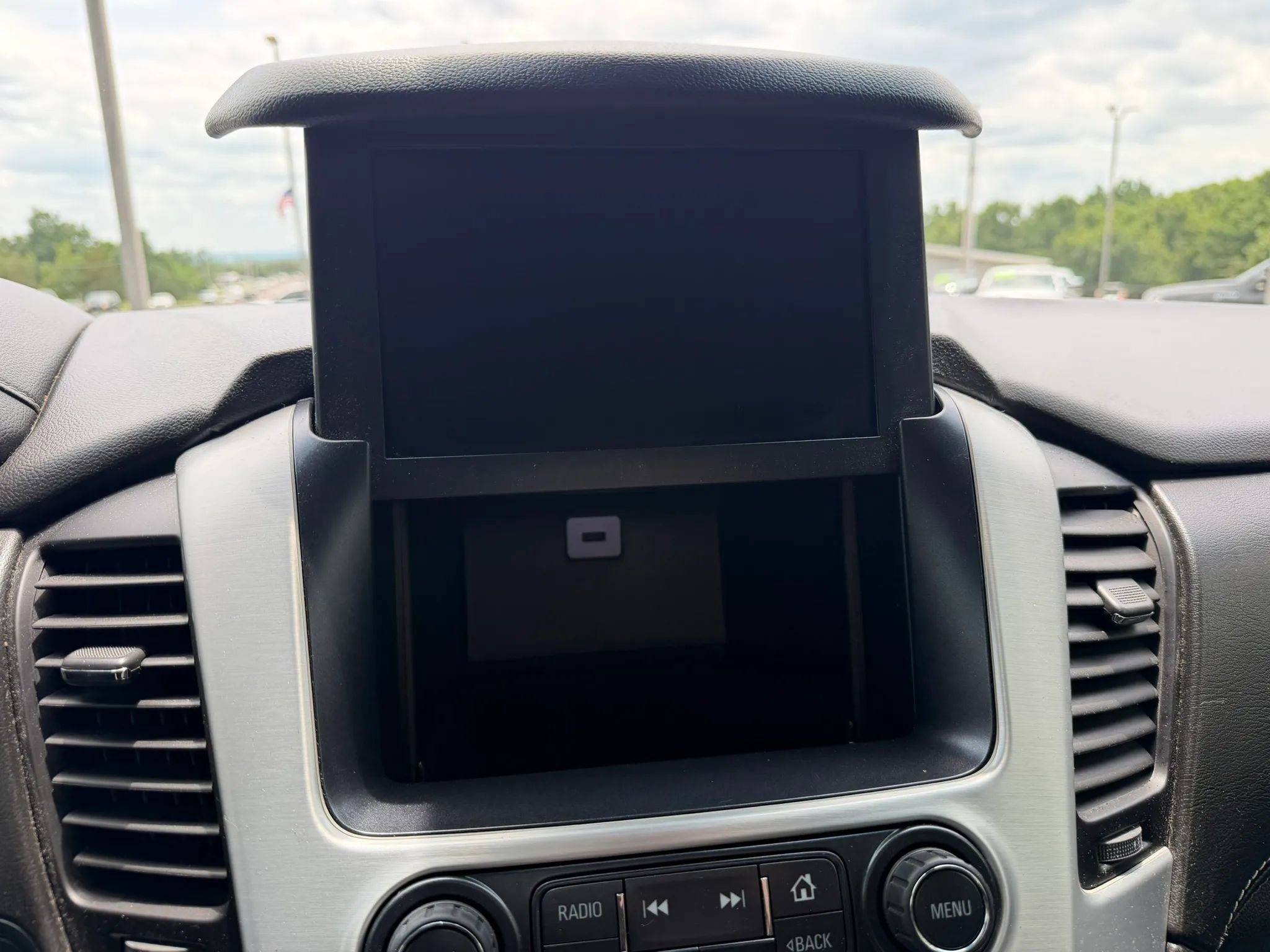 Used 2020 GMC Yukon XL SLT AWD/4WD image 25