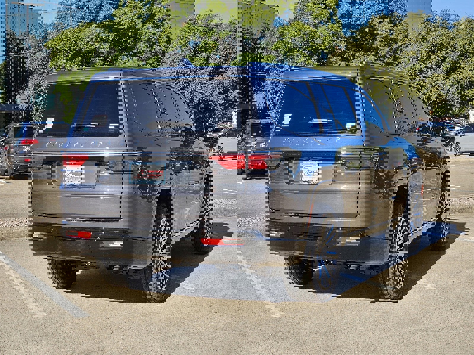 New 2025 Jeep Wagoneer Series II image 4