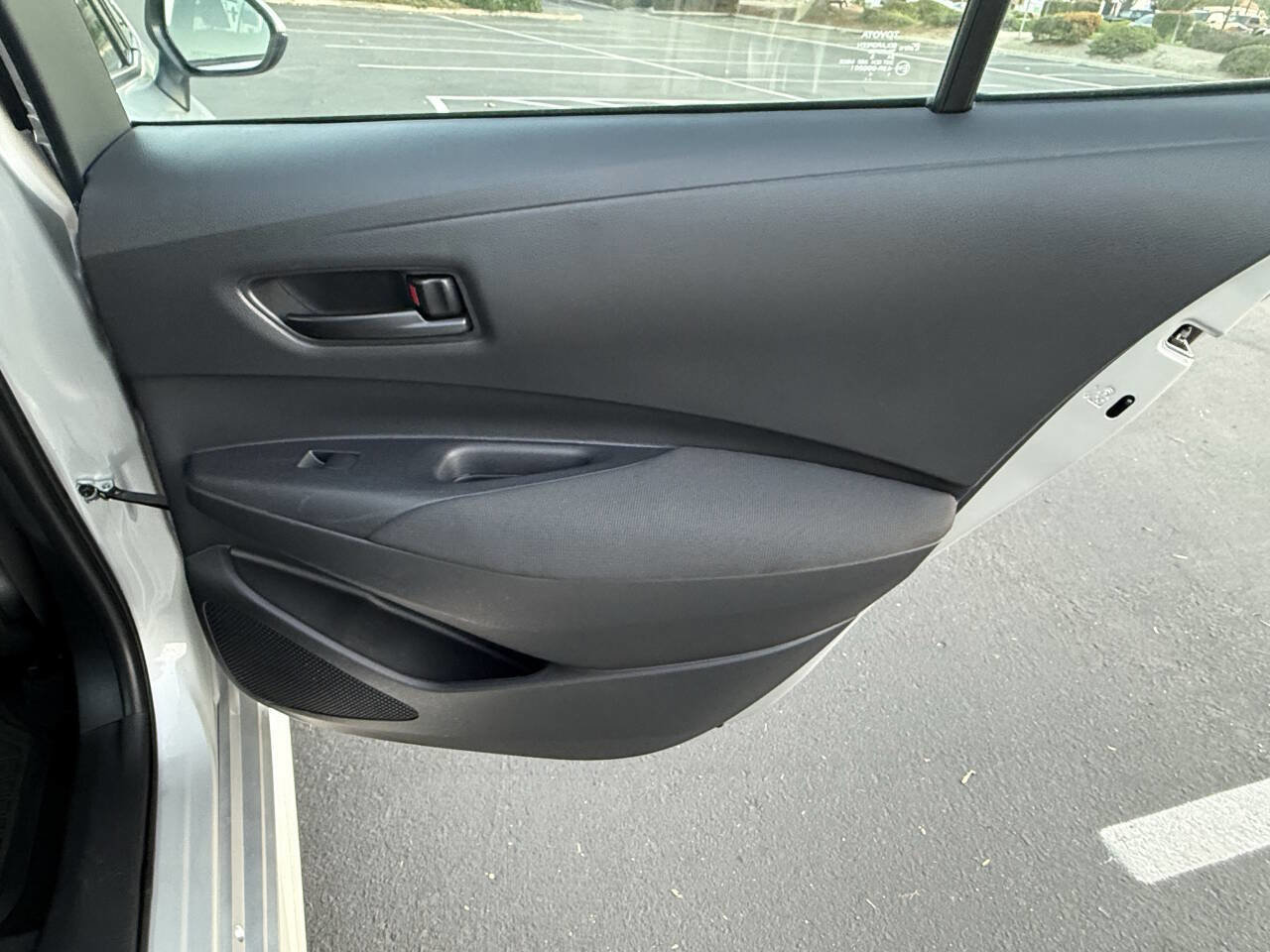 Used 2023 Toyota Corolla LE image 27