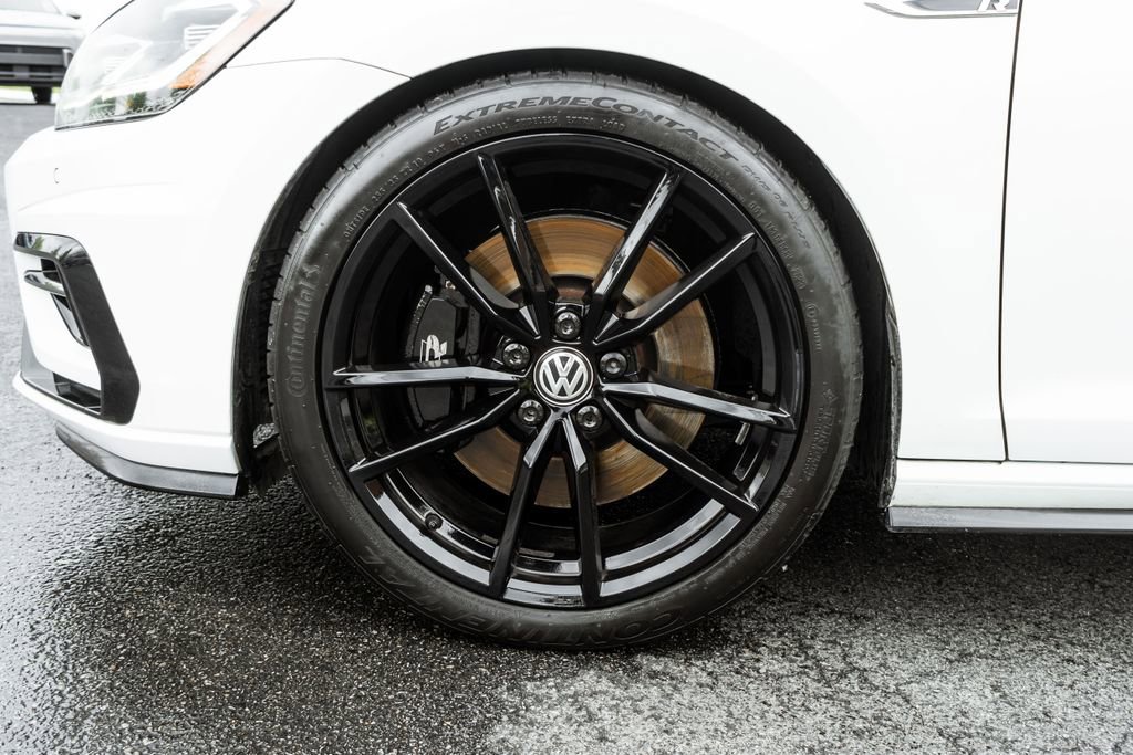 Used 2019 Volkswagen Golf R 4-Door AWD/4WD image 30