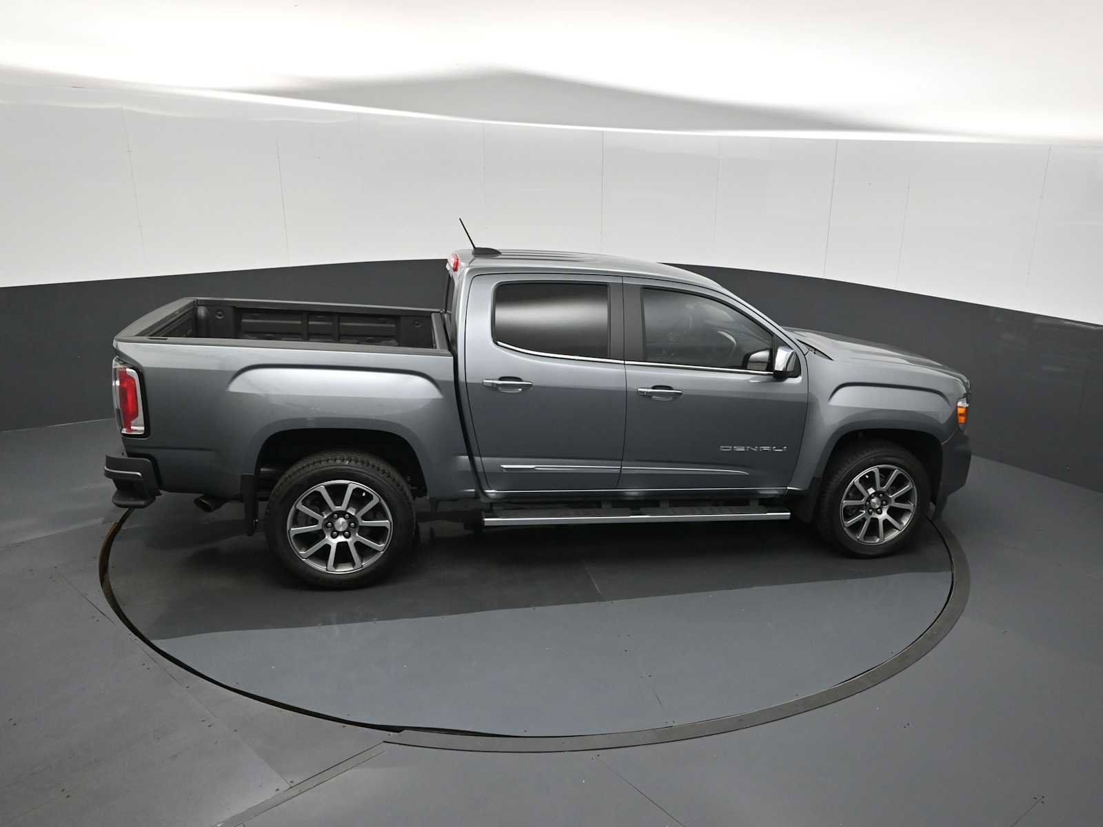 Used 2022 GMC Canyon Denali w/ LPO, Power Package AWD/4WD image 24