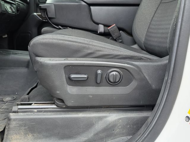 Used 2022 Chevrolet Silverado 1500 LT w/ Safety Package AWD/4WD image 14