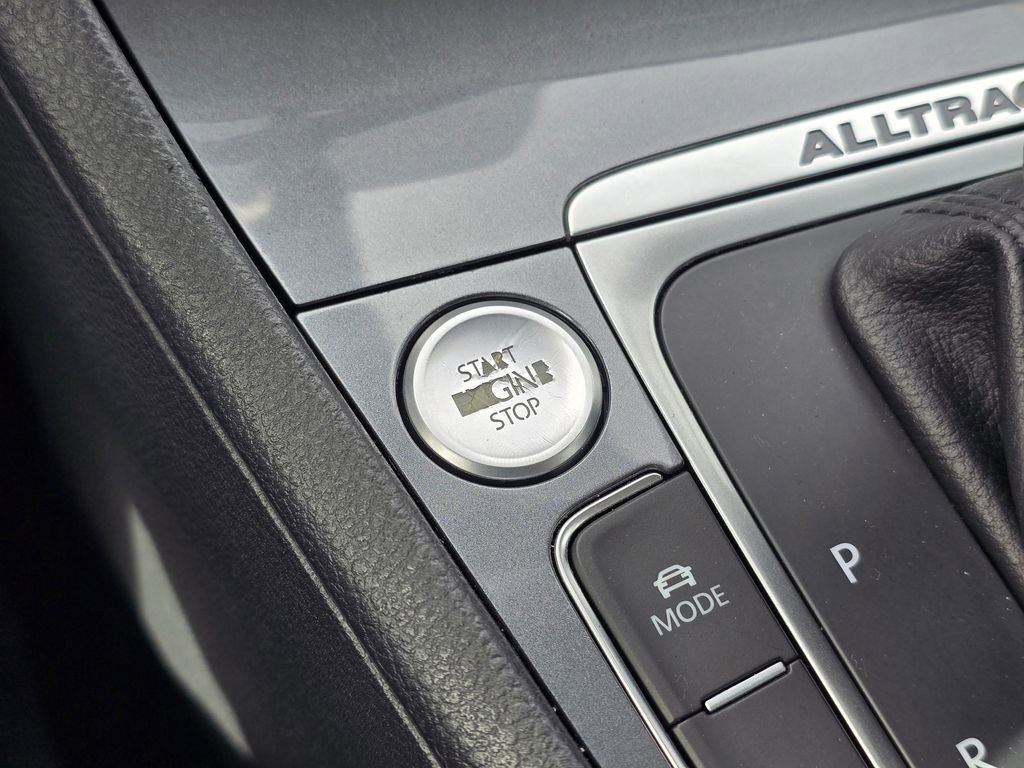 Used 2017 Volkswagen Golf Alltrack SEL image 36