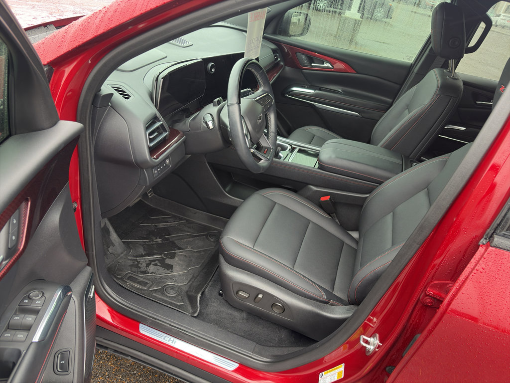 Used 2024 Chevrolet Traverse Z71 w/ Enhanced Driving Package image 11