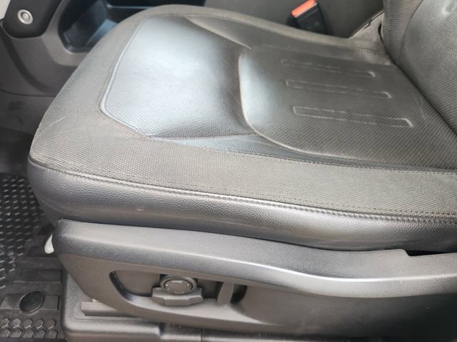 Used 2020 Land Rover Defender 110 SE image 18