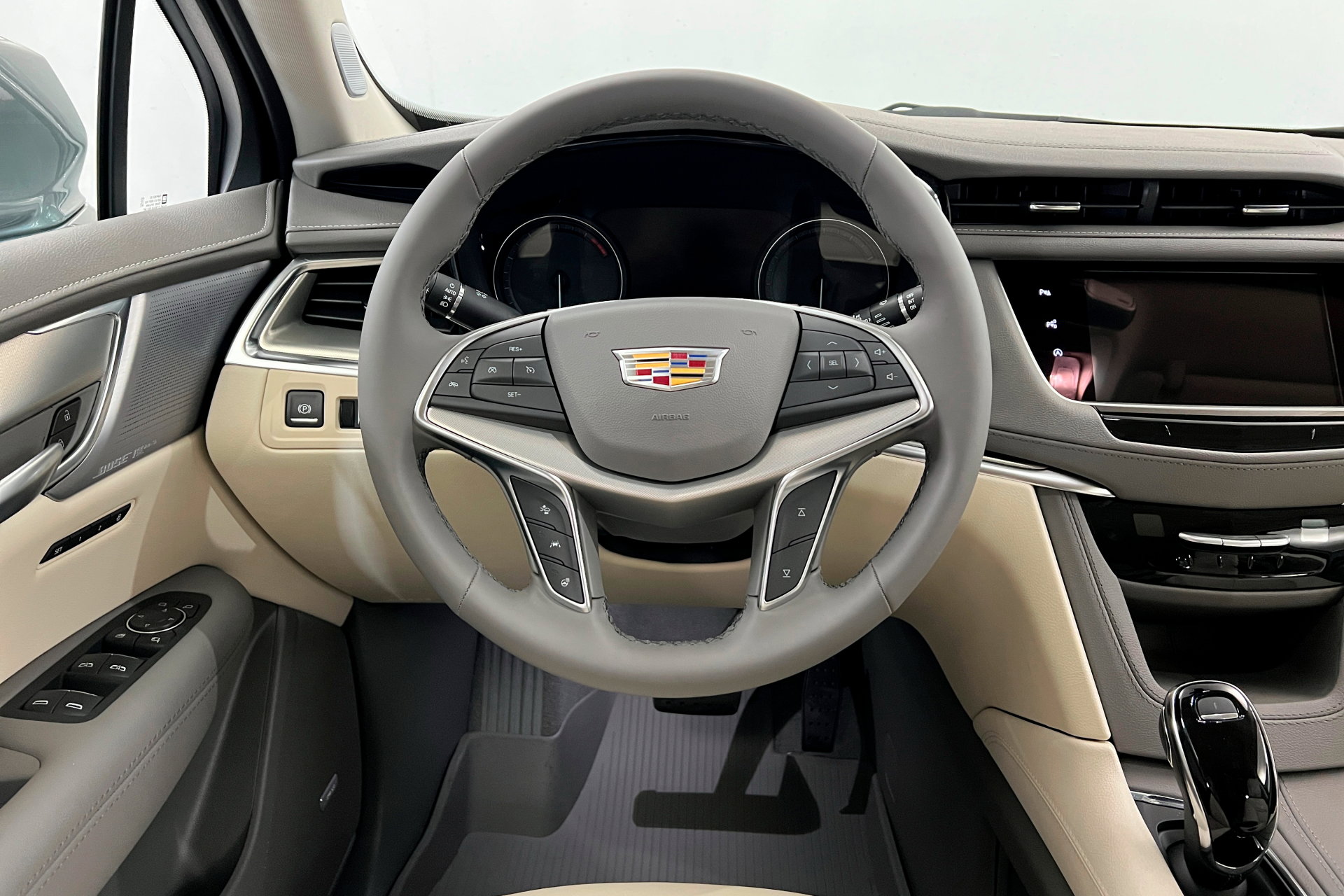 New 2026 Cadillac XT5 Premium Luxury w/ Driver Assist Package image 13