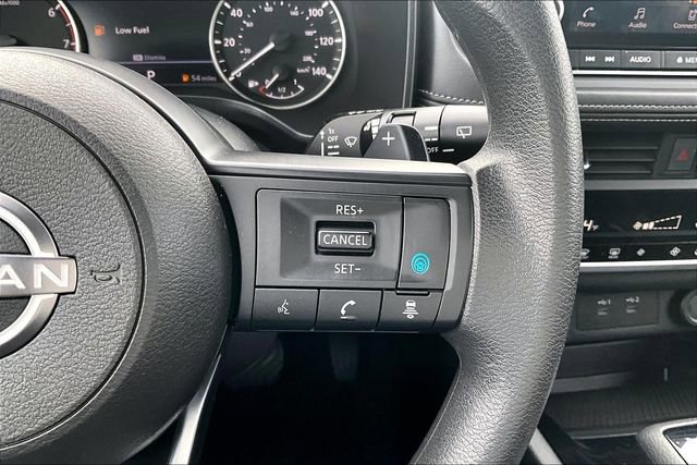 Used 2024 Nissan Rogue SV image 13