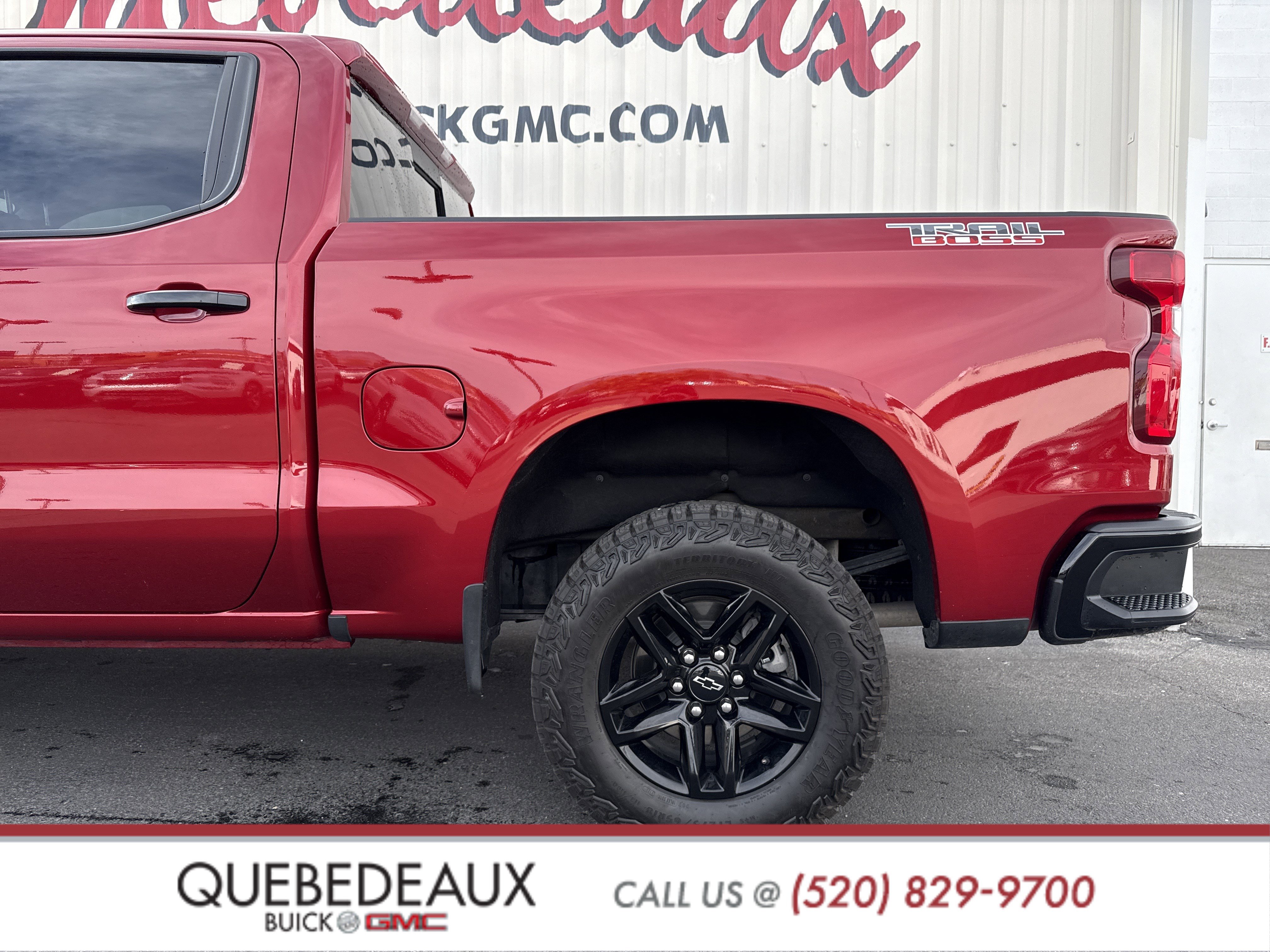 Used 2024 Chevrolet Silverado 1500 LT Trail Boss w/ Convenience Package II image 2