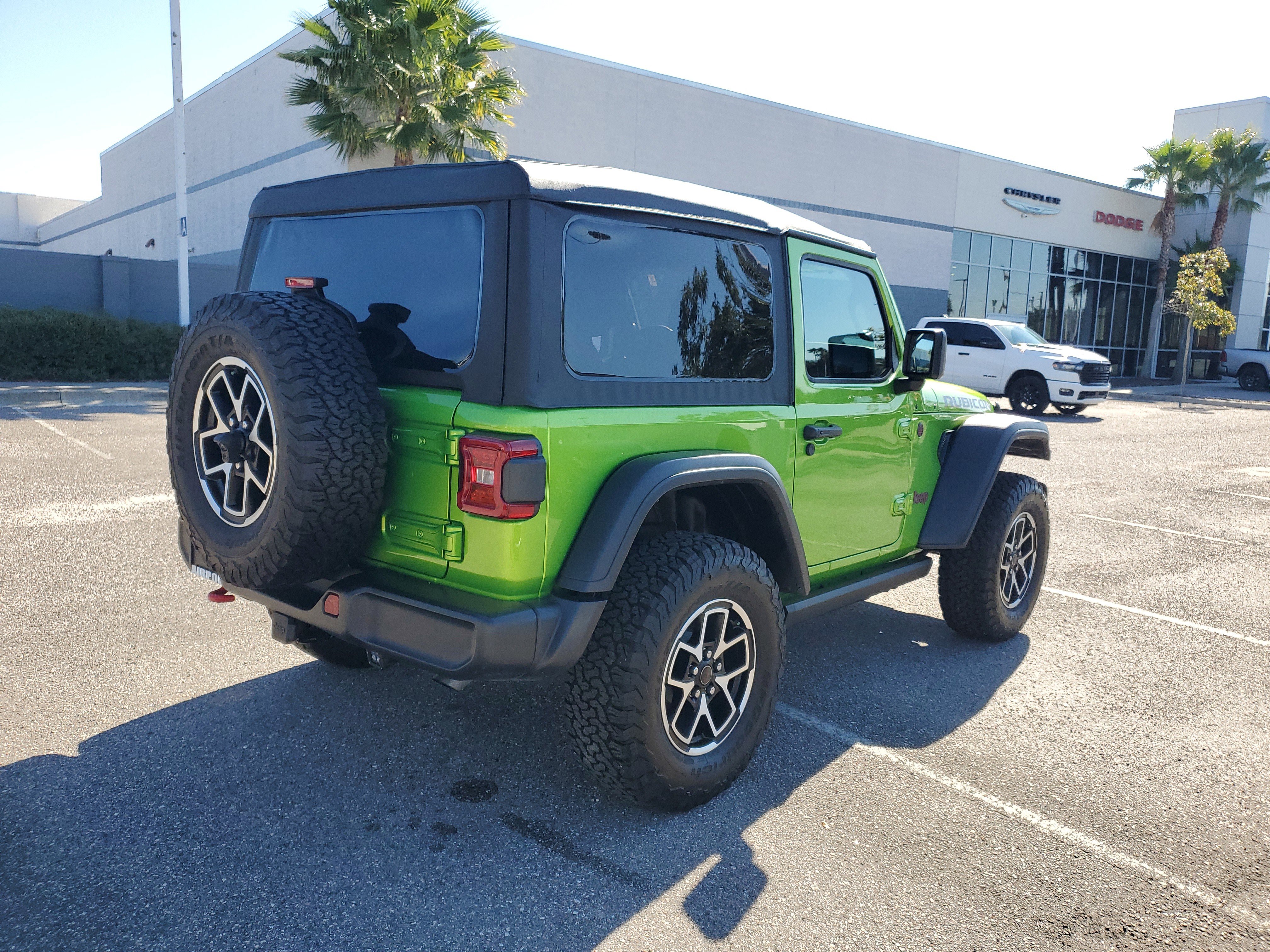 Used 2025 Jeep Wrangler Rubicon image 4