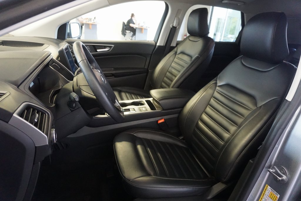 Used 2023 Ford Edge SEL image 17