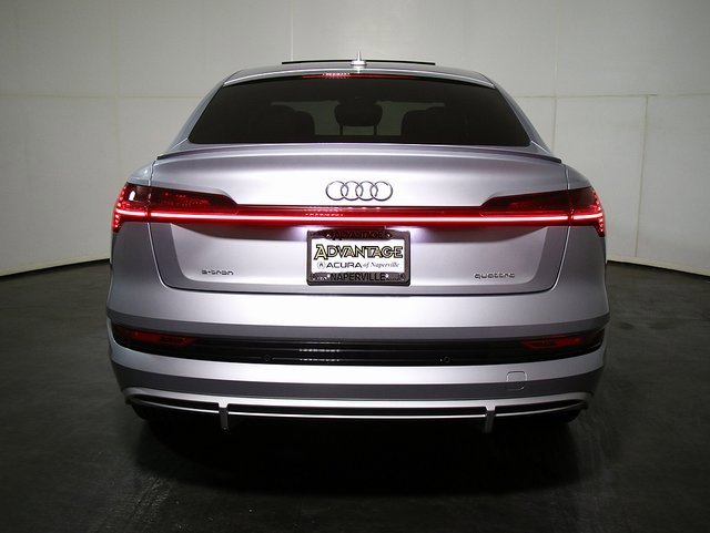 Used 2023 Audi e-tron Premium Plus w/ Premium Plus Package image 10