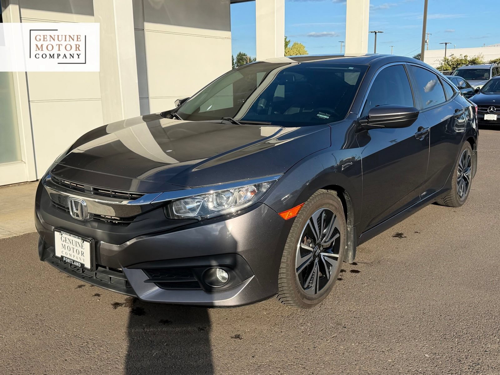 Used 2018 Honda Civic EX-L image 1