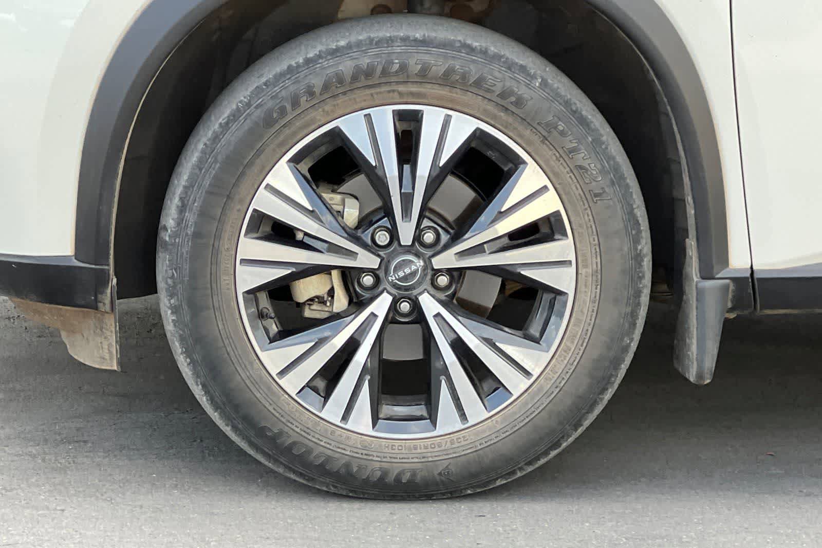 Certified 2023 Nissan Rogue SV image 12