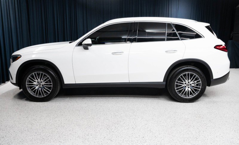 New 2027 Mercedes-Benz GLC 300 image 8