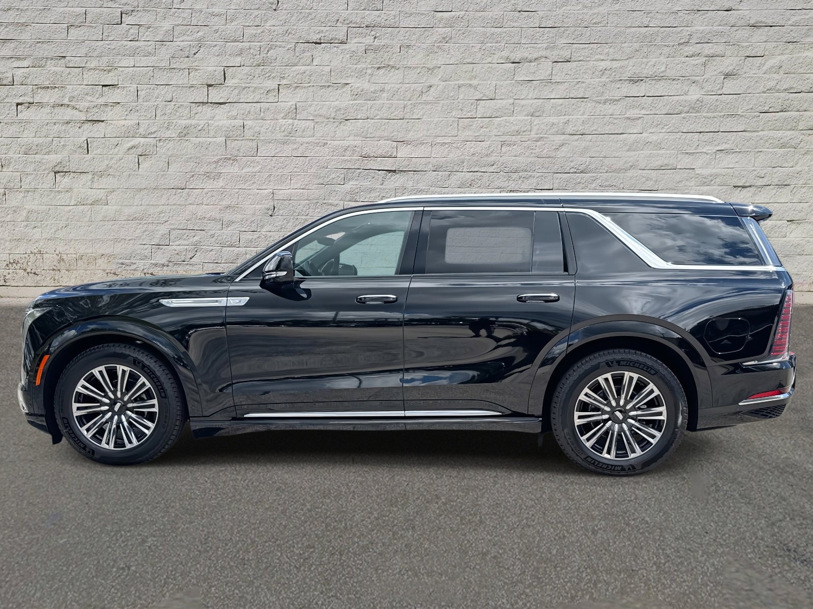 New 2026 Cadillac Escalade IQL Luxury image 2