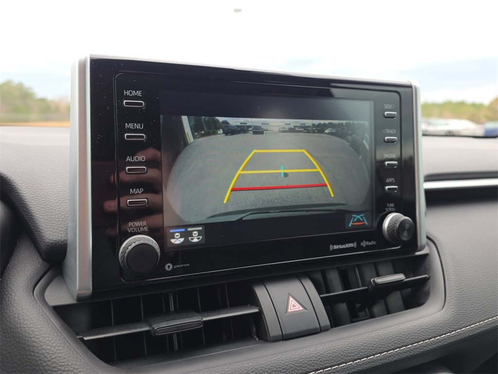 Used 2021 Toyota RAV4 XLE w/ Convenience Package image 22