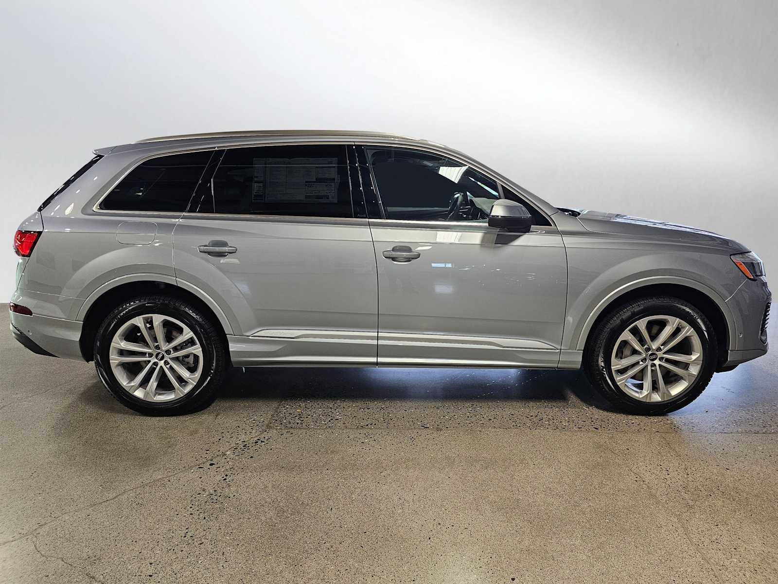 New 2026 Audi Q7 2.0T Premium Plus AWD/4WD image 8